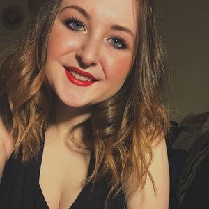 Meet your Posher, Ashlyn